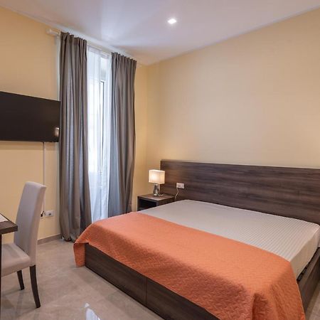 Adria Luxury Residence - Centro Триест Экстерьер фото