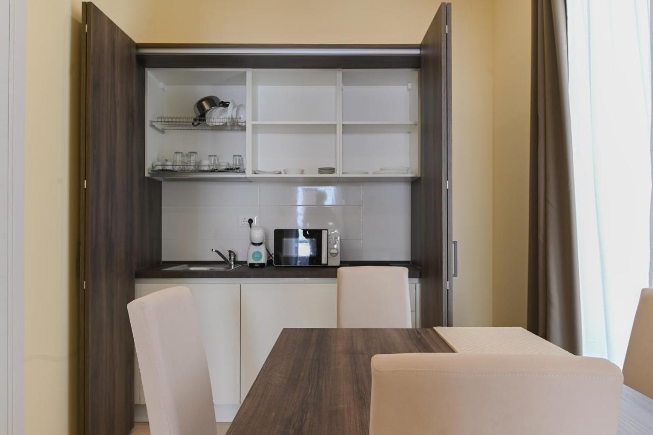 Adria Luxury Residence - Centro Триест Экстерьер фото