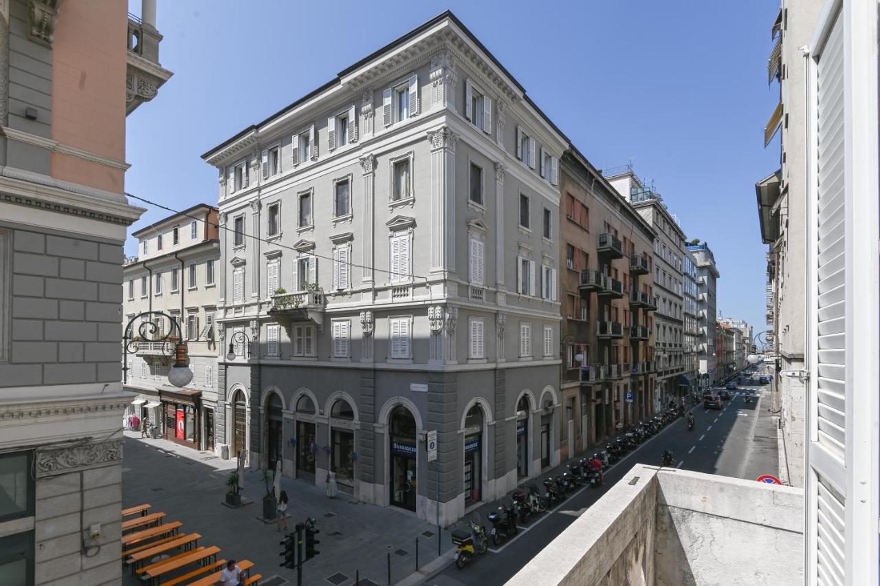 Adria Luxury Residence - Centro Триест Экстерьер фото